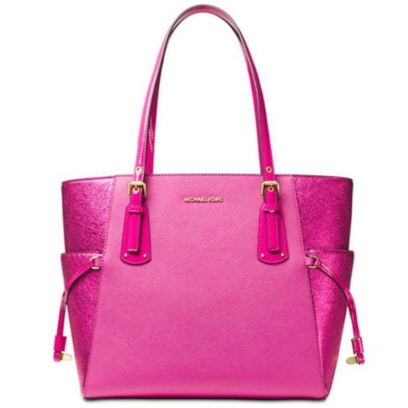 Michael Kors Handbags - MICHAEL KORS VOYAGER METALLIC PINK TOTE BAG